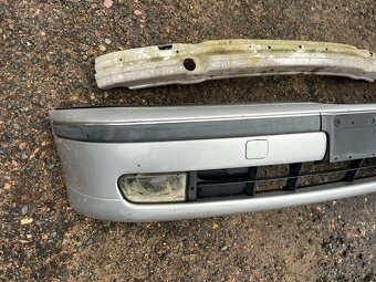 BMW e39 přední nárazník titansilber 354 - 3