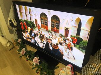 Plasmová TV Panasonic Viera 120cm - 3