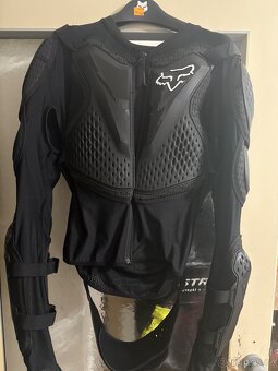 Chránič těla FOX Titan M - 3