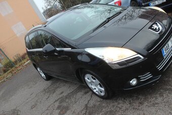 Peugeot 5008 - 3