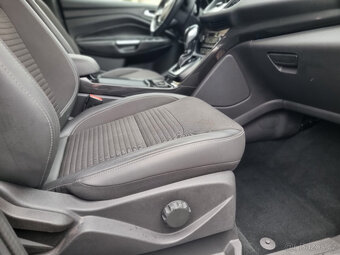 Ford Kuga 2.0TDCi 132kW 4x4 PowerShift, automat - 3