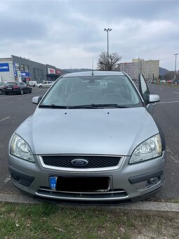 Ford Focus 1.6 85kW benzin 2005 195tis - 3