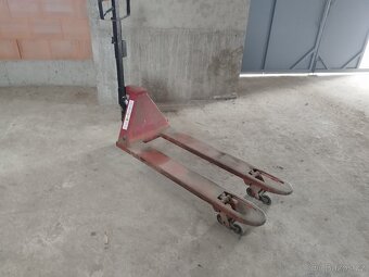 Paletový vozík BT - 3