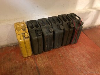Kanystr plechový 20l - 3