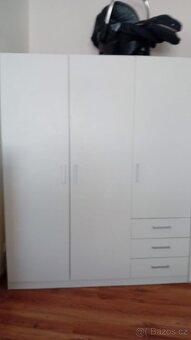 Skříň - 3