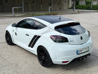 Renault Mégane III 2,0T RS CUP - 3