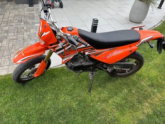 Yuki 125 SM - 3