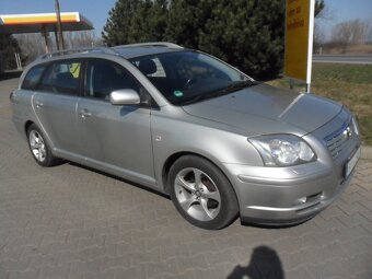 Toyota Avensis combi 1.8i/95 kw - Benzín - 3