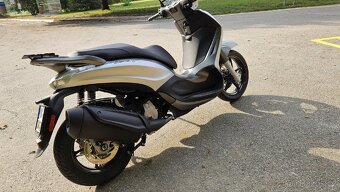 Piaggio Beverly 350 - 3