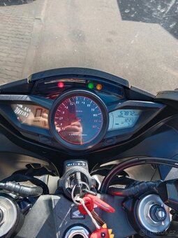 HONDA VFR 1200 f - 3