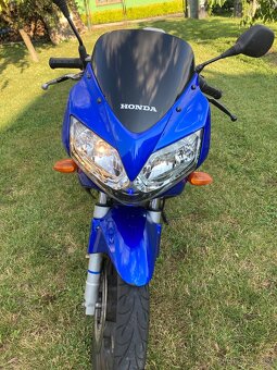 Honda cbr 125r - 3