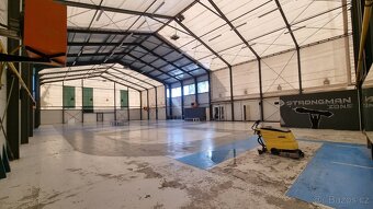 Pronájem haly 954 m² – sklad, servis, showroom – Ostrava - 3