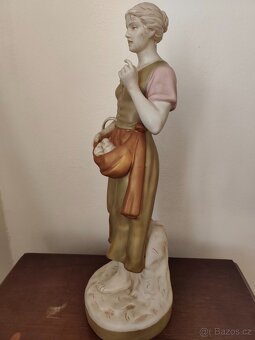 Royal dux veľká porcelánová socha žena s jablkami 52 cm - 3