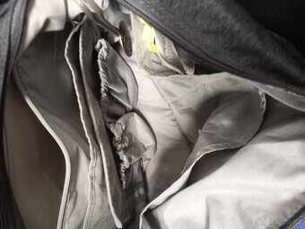 Nenošená velká kabelka taška přes rameno Lassig - 3