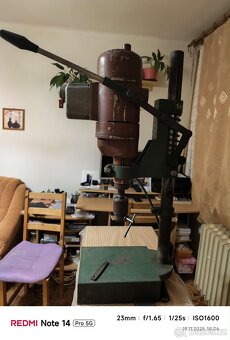 STOJANOVÁ VRTAČKA. - 3