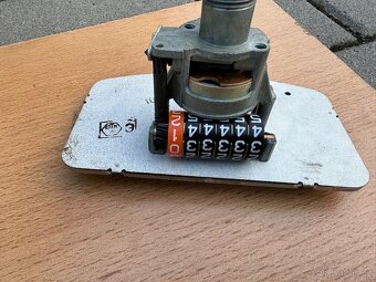 Volha Gaz 24, nové originální tachometry,budíky přistrojovky - 3