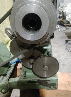 Stolovy soustruh, presny svicarksy soustruh - 3