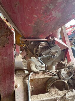 Secí stroj pneusej accord - 3