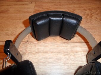 Sluchátka TESLA ARF 300 - 3