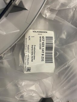 Poklice / kryt kola originál Škoda 16 - 3