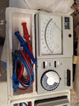 Retro měŕící elektro přístroje - 3