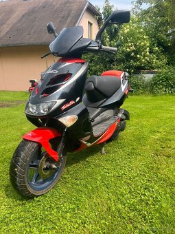Aprilia sr 50 skútr - 3
