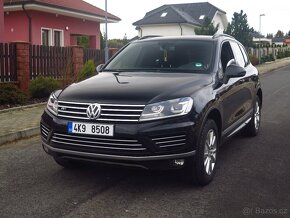 VW Touareg, 3.0 TDI R-line 193kW / Panorama / po servisu - 3