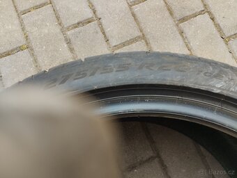 Pirelli 275/35 R20 DOT3723 - 3