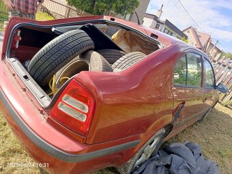 Na nahradní dily Škoda Octavia 1 ,1.6i - 3