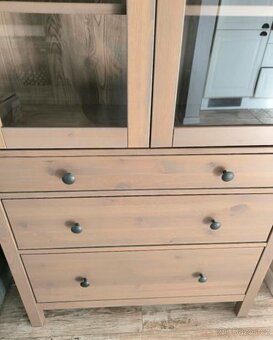 VITRÍNA IKEA HEMNES ... - 3