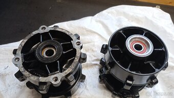 Střed kola Honda Transalp - 3