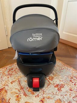 Autosedačka Britax Römer i-Size vajíčko - 3