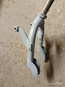 Přední vidlice ČZ prase - 3