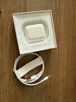 Apple AirPods 2019 - 3