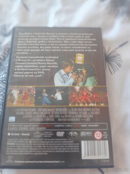 Darují Mix věcí - 3