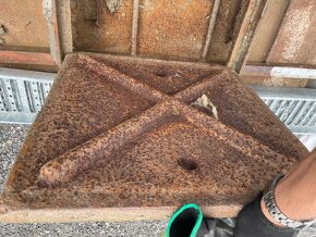 Litinový poklop, šachetní víko - 3