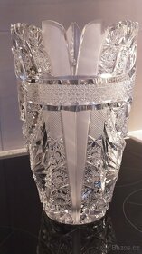 nádherná broušená váza - 3