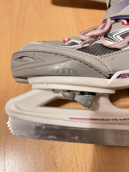 Dívčí brusle Oxelo vel. EU 35-38 - 3