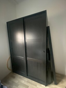 nova cerna skrin - 3