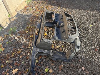 Chladičová stěna BMW E90 2006 - 3