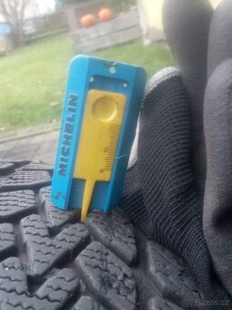 195/65-15 Dunlop Sp Winter s disky - 3