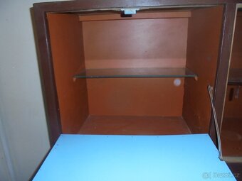 Starý kredenc masiv - 3