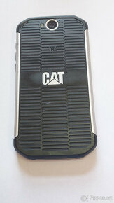 pěkný Caterpillar CAT S40 - 3