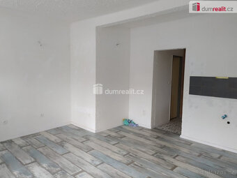 Prodejna, kancelář, plocha 45 m2, Sadská - 3