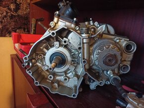 Yamaha DT 125r spodek motoru po komplet go 4BL - 3