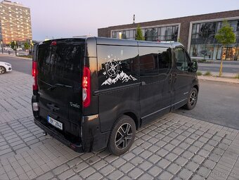 Renault Trafic 2,5 dCI / 107 kW Generation 2007, 7 míst - 3