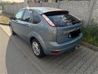 Prodám Ford Focus 1.8 hatchback - 3