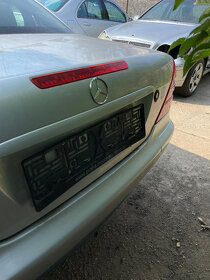 MERCEDES BENZ SLK díly z nebouraného vozu - 3