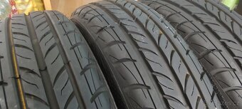 Pneu 155 /70 R13 - 3
