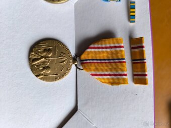 2X AMERICKÉ MEDAILE - 3